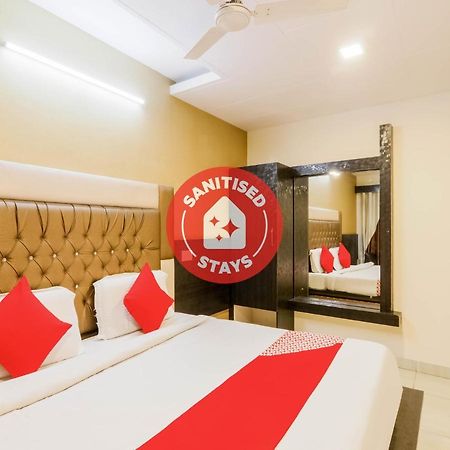 Oyo 79765 Hotel Samrat Lucknow Exterior photo