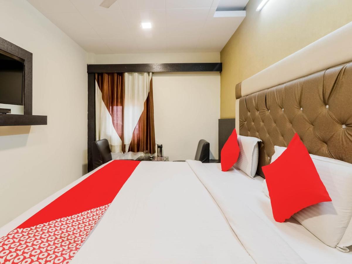 Oyo 79765 Hotel Samrat Lucknow Exterior photo
